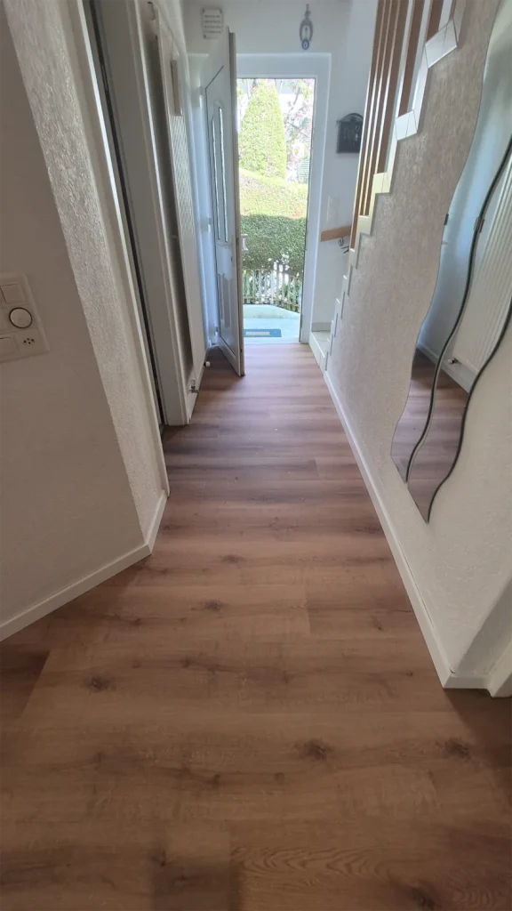 Parquet vinyle moderne à Moutier