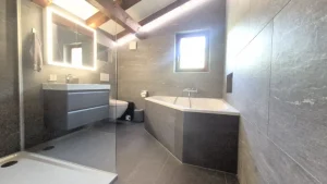 Rénovation d’une salle de bains sous combles