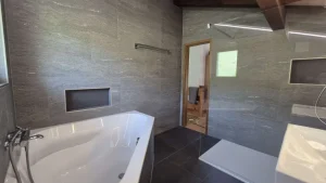 Rénovation d’une salle de bains sous combles